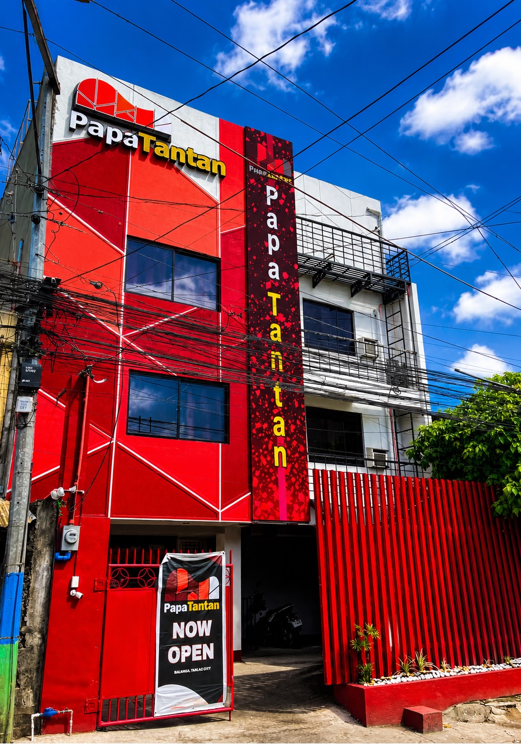 Papa Tantan Apartelle Tabuc Annex branch building and signage